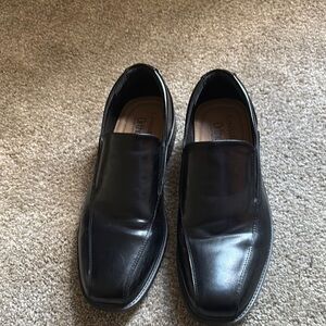 Men’s dress shoes